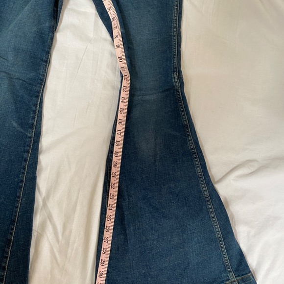 NWT 25x34 Wrangler Retro High Rise Trumpet Flare Jeans in Jana - Picture 16 of 16